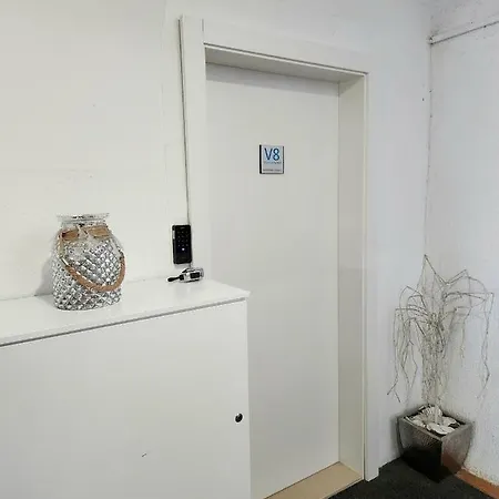 Apartma V8 * 马里博尔